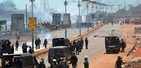 La police guinéenne a démenti jeudi que sept personnes aient été tuées lors de manifestations contre la junte la veille, comme l'a affirmé l'opposition.