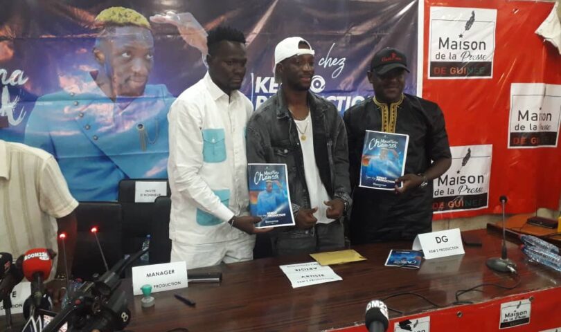 Culture : l'artiste Chamack signe le contrat chez la structure KEMS PRODUCTION